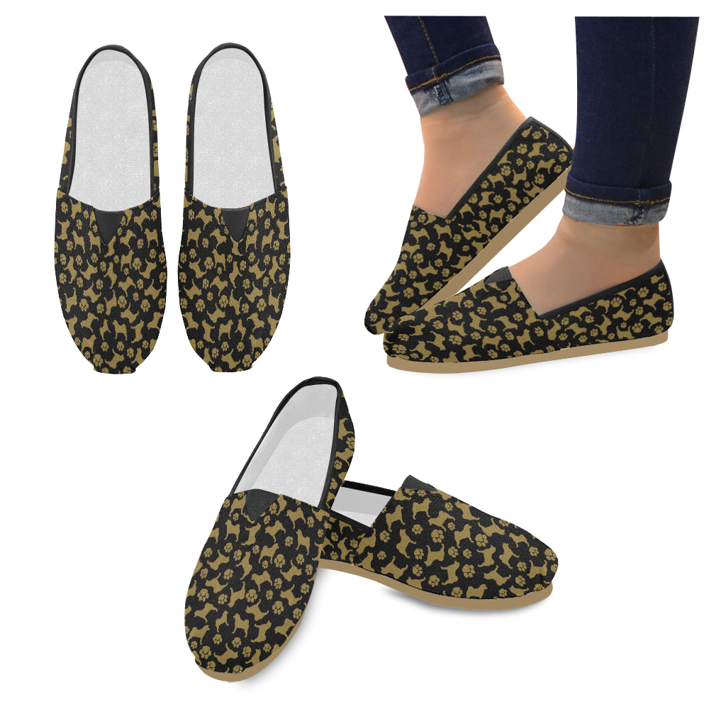 Akita Silhouette Casual Slipon Shoe 1 - WagALotBowWow
